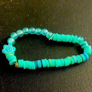 This is a perfect bracelet for kids, adults or anyone!